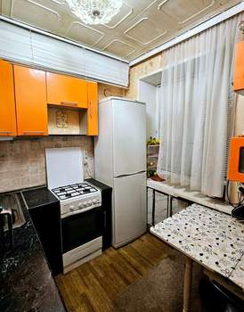 2-к квартира, вторичка, 42м2, 1/5 этаж