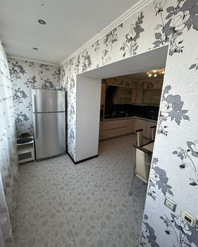 3-к квартира, вторичка, 106м2, 7/9 этаж