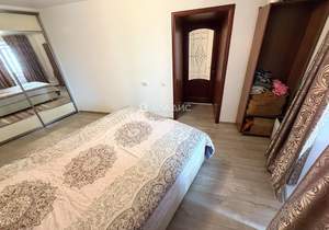 4-к квартира, вторичка, 84м2, 8/10 этаж