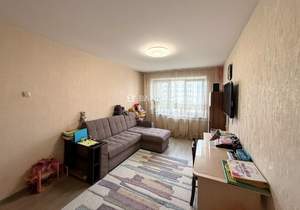 4-к квартира, вторичка, 84м2, 8/10 этаж