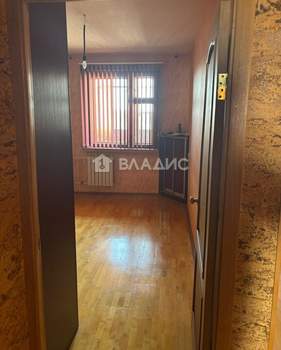 3-к квартира, вторичка, 63м2, 8/9 этаж