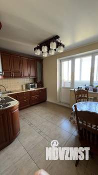 3-к квартира, вторичка, 95м2, 11/17 этаж