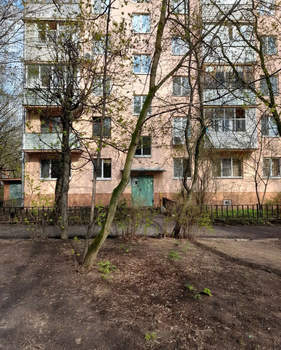 2-к квартира, вторичка, 46м2, 1/5 этаж