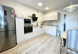 2-к квартира, вторичка, 68м2, 7/10 этаж