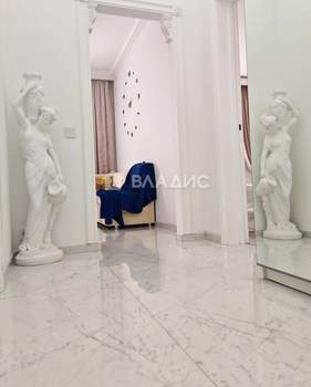 1-к квартира, вторичка, 46м2, 1/10 этаж