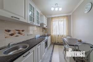 2-к квартира, вторичка, 49м2, 1/4 этаж