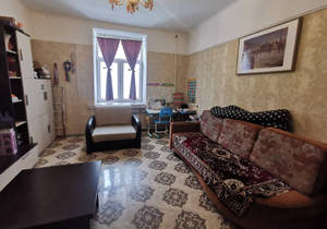 2-к квартира, вторичка, 62м2, 1/5 этаж