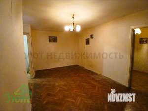 2-к квартира, вторичка, 45м2, 1/4 этаж