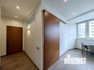 2-к квартира, вторичка, 64м2, 3/18 этаж