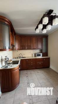 3-к квартира, вторичка, 95м2, 11/17 этаж