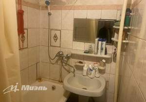 4-к квартира, вторичка, 68м2, 1/9 этаж