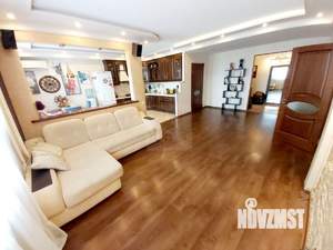 3-к квартира, вторичка, 101м2, 10/10 этаж