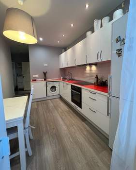 1-к квартира, вторичка, 42м2, 3/10 этаж