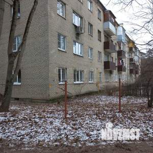 2-к квартира, вторичка, 43м2, 1/4 этаж