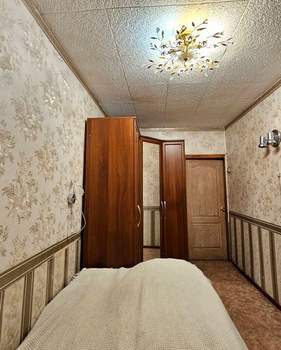 2-к квартира, вторичка, 42м2, 1/5 этаж