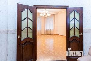 3-к квартира, вторичка, 134м2, 4/5 этаж