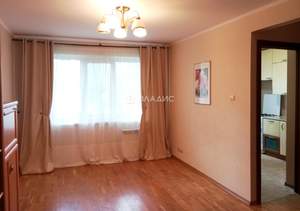 2-к квартира, вторичка, 43м2, 1/5 этаж