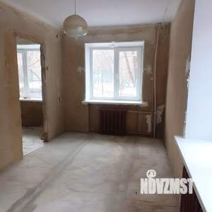 2-к квартира, вторичка, 43м2, 1/4 этаж