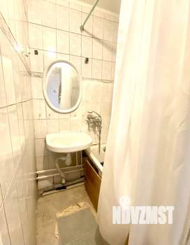 4-к квартира, вторичка, 62м2, 5/5 этаж