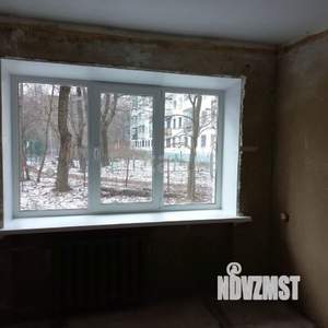 2-к квартира, вторичка, 43м2, 1/4 этаж
