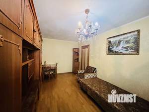 2-к квартира, вторичка, 49м2, 1/5 этаж