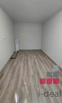 2-к квартира, вторичка, 45м2, 1/5 этаж