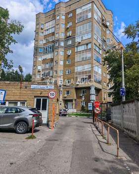 1-к квартира, вторичка, 46м2, 1/10 этаж