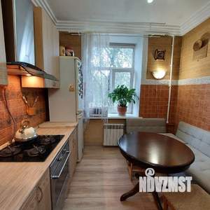 2-к квартира, вторичка, 55м2, 3/5 этаж