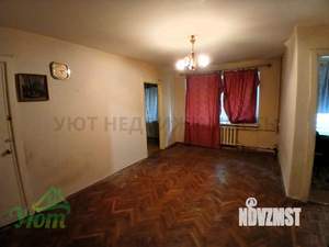 2-к квартира, вторичка, 45м2, 1/4 этаж