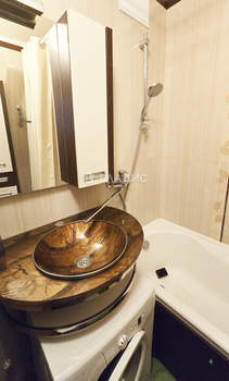 3-к квартира, вторичка, 65м2, 8/9 этаж