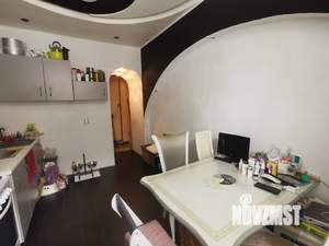 2-к квартира, вторичка, 62м2, 1/5 этаж