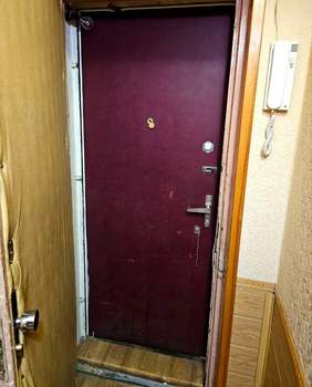 2-к квартира, вторичка, 42м2, 1/5 этаж