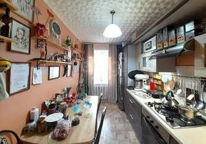 4-к квартира, вторичка, 80м2, 3/5 этаж
