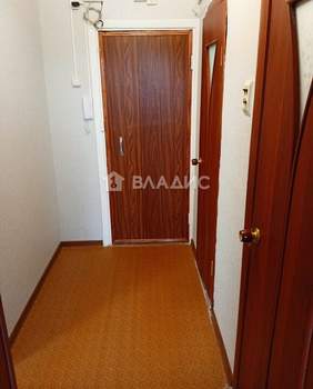 1-к квартира, вторичка, 33м2, 9/9 этаж