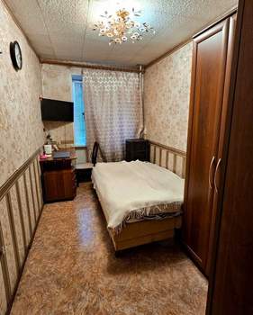 2-к квартира, вторичка, 42м2, 1/5 этаж